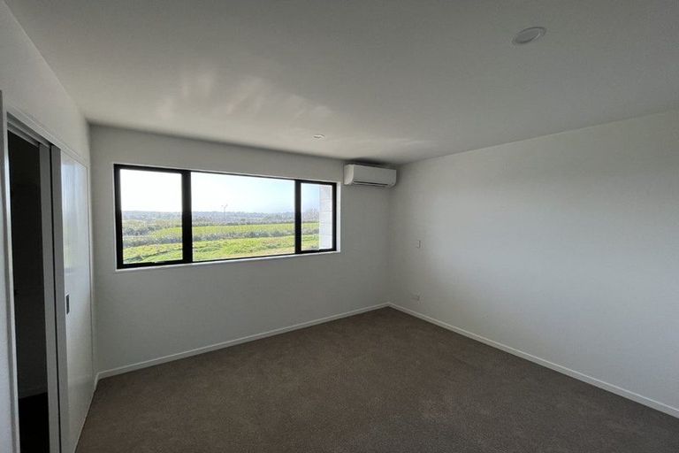 Photo of property in 5 Mataitai Road, Hobsonville, Auckland, 0618