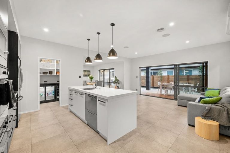 Photo of property in 198 Matua Road, Kumeu, 0810