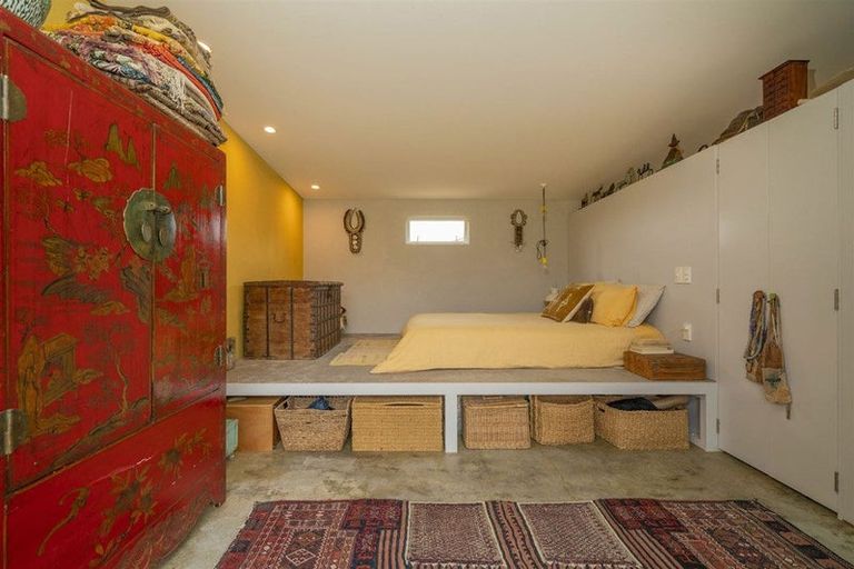 Photo of property in 19 Victoria Street, Coromandel, 3506