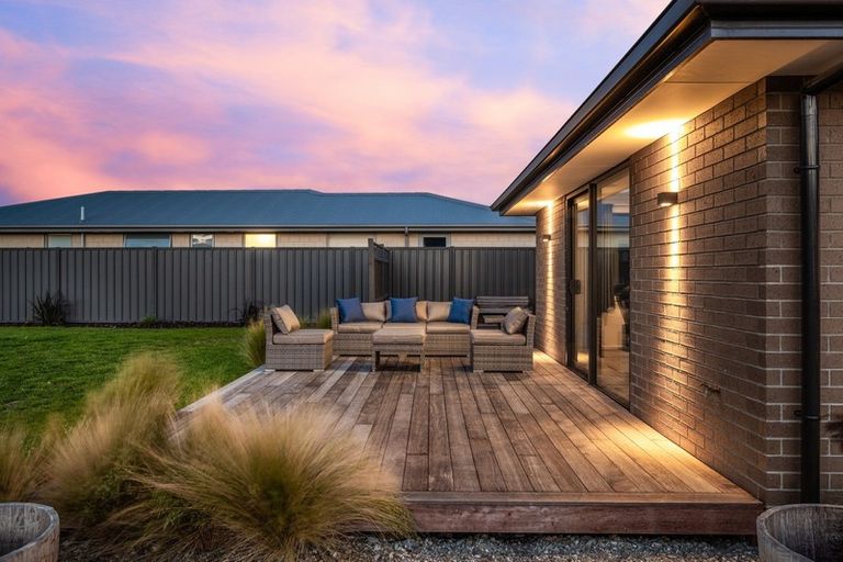 Photo of property in 78 Stratford Drive, Mount Pisa, Cromwell, 9383