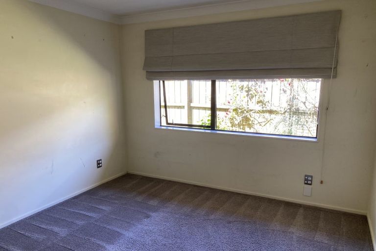 Photo of property in 16 Fremantle Place, Pakuranga Heights, Auckland, 2010