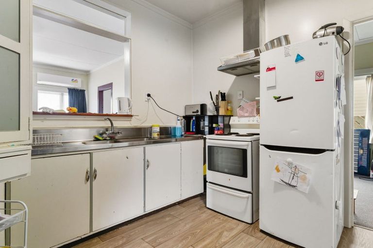 Photo of property in 104 Ferguson Street, West End, Palmerston North, 4412