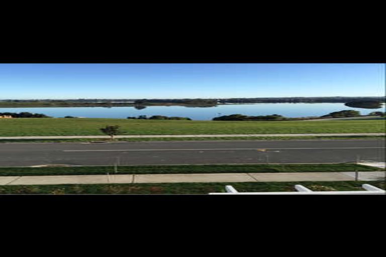 Photo of property in 26 Milano Boulevard, Karaka, Papakura, 2113