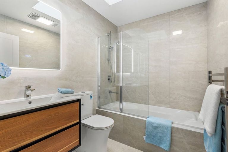 Photo of property in 65 Maungakaraka Road, Karaka, 2580