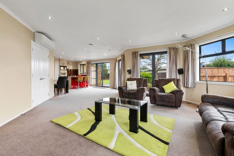 Photo of property in 31 Dillon Drive, Bell Block, New Plymouth, 4312