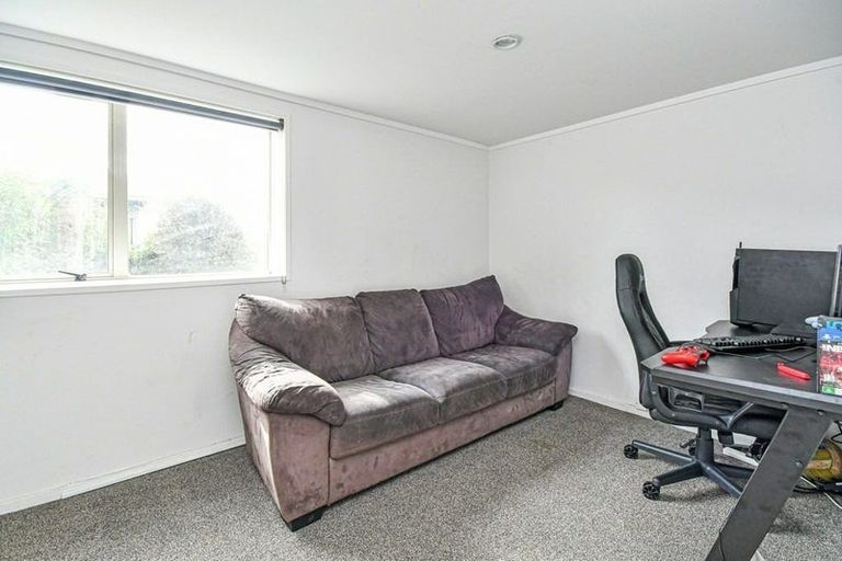 Photo of property in 15 Lowburn Place, Clover Park, Auckland, 2019