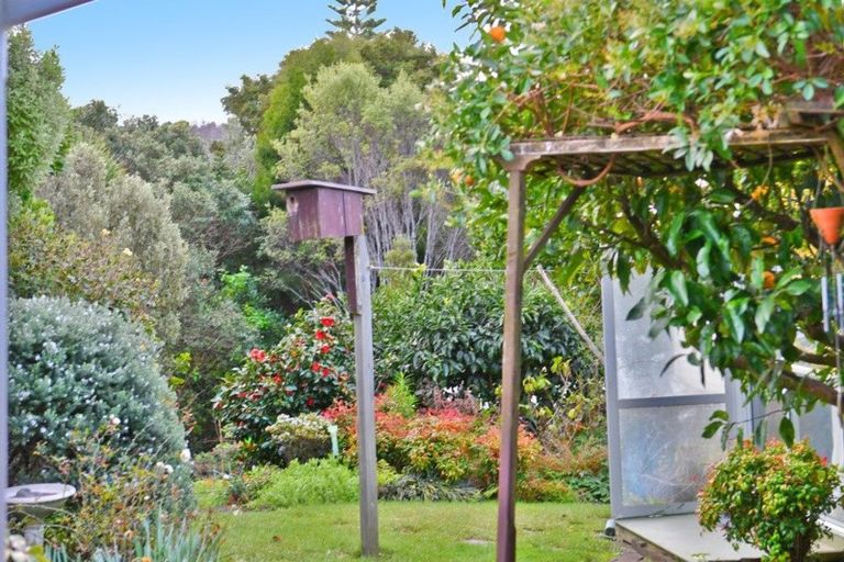 Photo of property in 51 Barrier View Road, Leigh, 0985