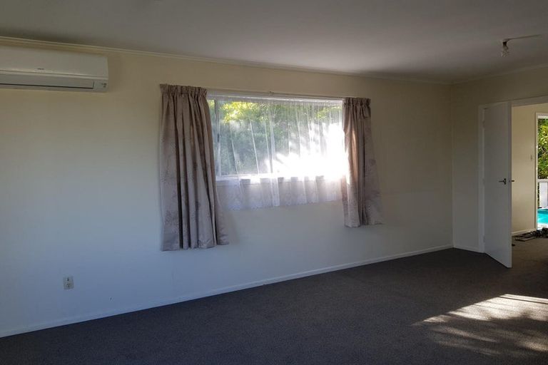 Photo of property in 9 Kau Kau Way, Ngaio, Wellington, 6035