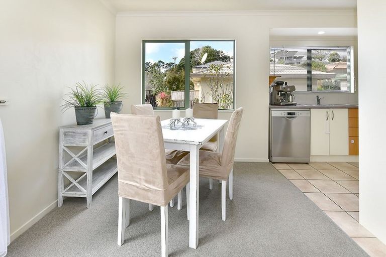 Photo of property in 3/18 Ocean View Road, Hatfields Beach, Orewa, 0931