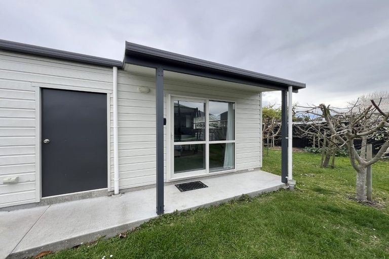 Photo of property in 192 Weston Road, St Albans, Christchurch, 8052