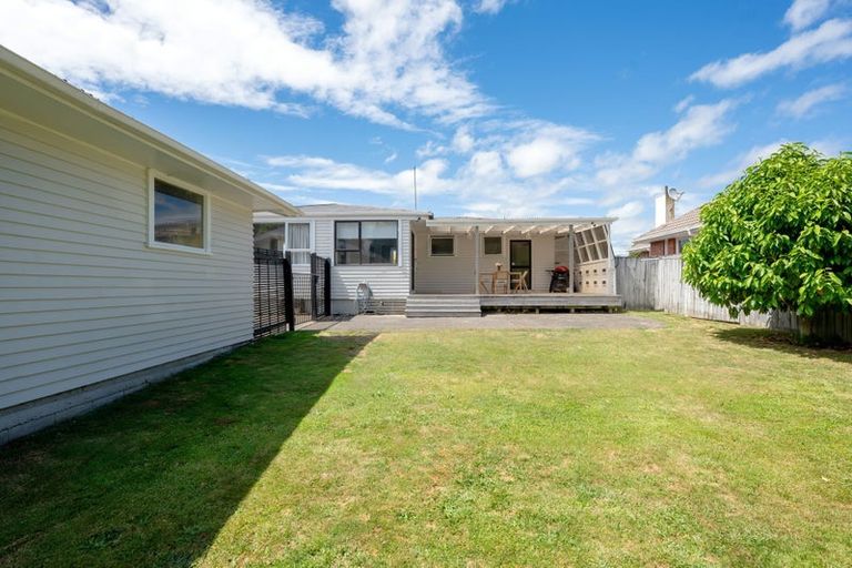Photo of property in 35 Martin Street, Utuhina, Rotorua, 3015
