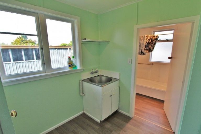 Photo of property in 37a-b Papanui Street, Tokoroa, 3420