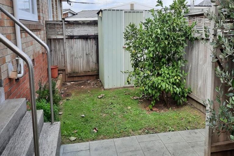 Photo of property in 1/6 Waipuna Road, Mount Wellington, Auckland, 1060