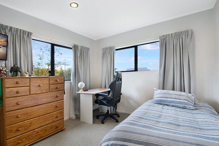 Photo of property in 149 Tiriwa Drive, Massey, Auckland, 0614