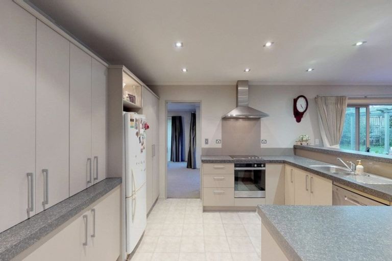 Photo of property in 10 Parkhaven Drive, Rosehill, Papakura, 2113