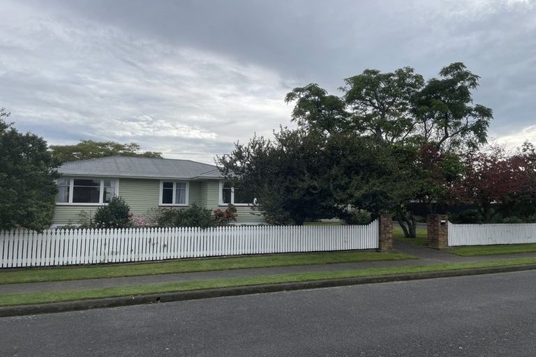 Photo of property in 1 Jarvis Place, Taradale, Napier, 4112