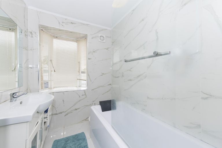 Photo of property in 10 Goodwin Drive, Rosehill, Papakura, 2113