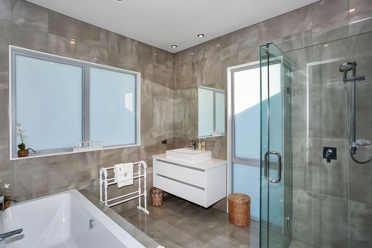 Photo of property in 1 Capriole Crescent, Kingseat, Papakura, 2580