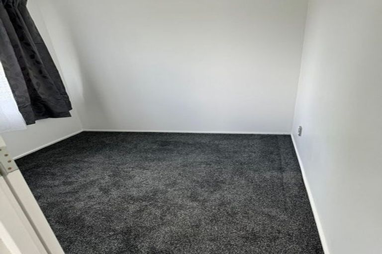 Photo of property in 1/42 Moncrieff Avenue, Clendon Park, Auckland, 2103