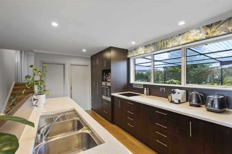 Photo of property in 5 La Perouse Street, Botany Downs, Auckland, 2010