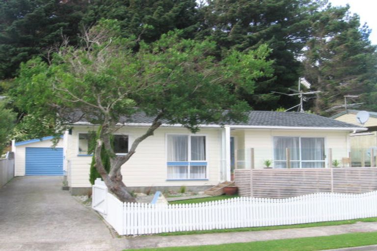 Photo of property in 33 Christchurch Crescent, Kelson, Lower Hutt, 5010