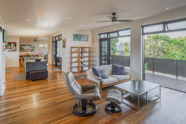 Photo of property in 9 Oyster Drive, Cooks Beach, Whitianga, 3591