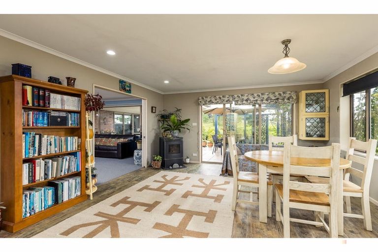 Photo of property in 151 Garlands Road, Waimate, 7979