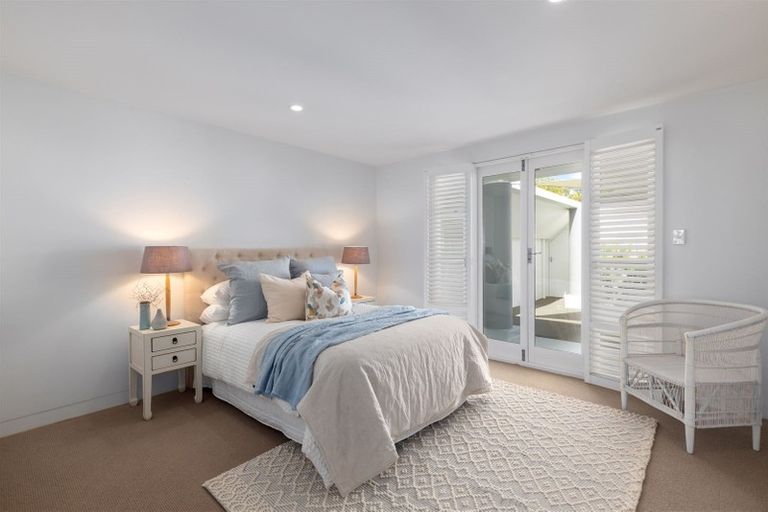 Photo of property in 135 Main Road, Redcliffs, Christchurch, 8081