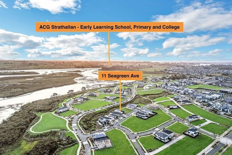 Photo of property in 11 Seagreen Avenue, Rosehill, Papakura, 2113