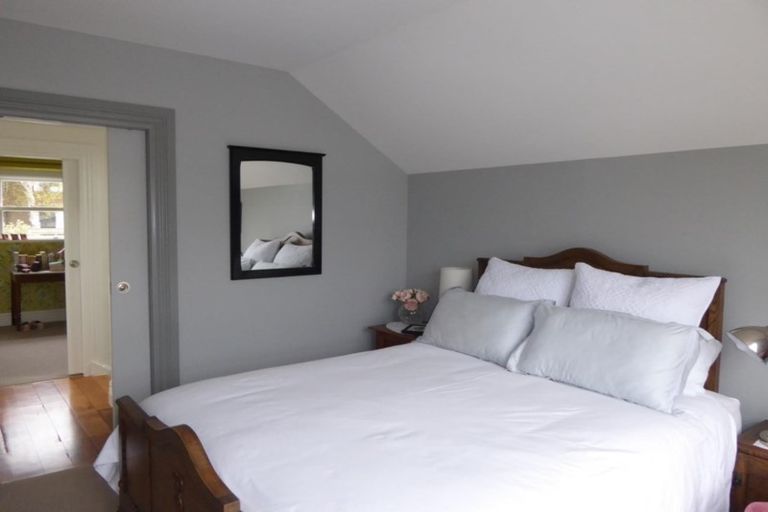 Photo of property in 75 Elizabeth Street, Mount Victoria, Wellington, 6011