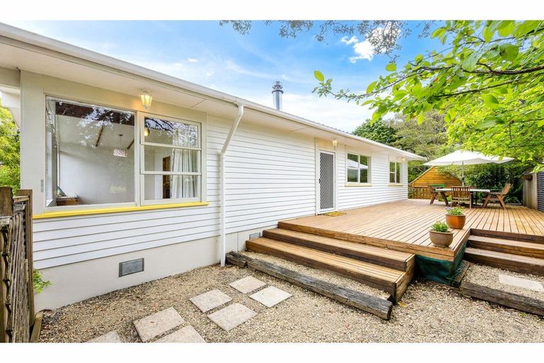 Photo of property in 280 Glengarry Road, Glen Eden, Auckland, 0602