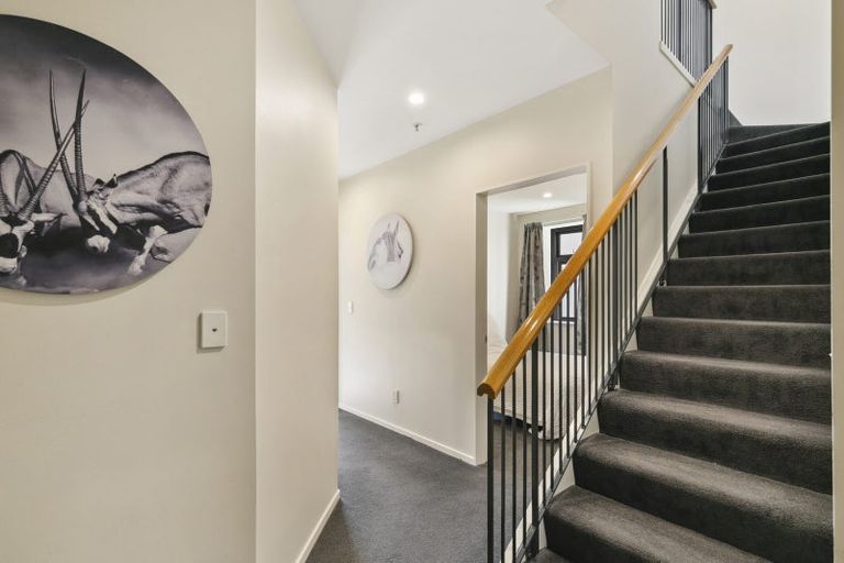 Photo of property in Terrace Garden Apartments, 14b/120 The Terrace, Wellington Central, Wellington, 6011