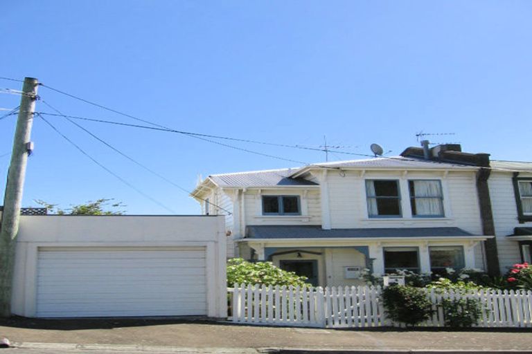 Photo of property in 4 Seddon Terrace, Newtown, Wellington, 6021