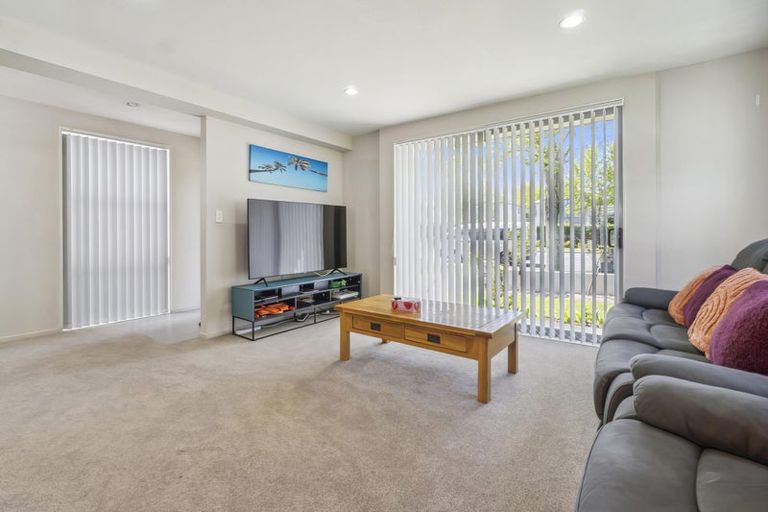 Photo of property in 192 Porchester Road, Takanini, 2112