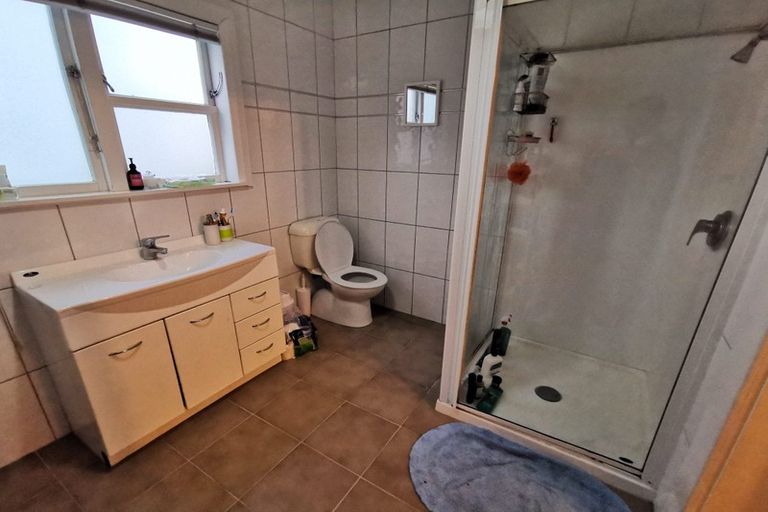 Photo of property in 1/17 Clifton Terrace, Kelburn, Wellington, 6012