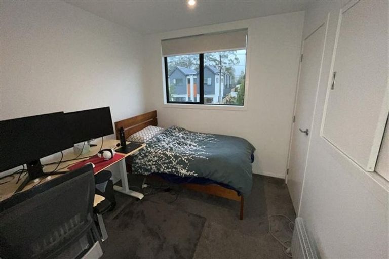 Photo of property in 86b Vodanovich Road, Te Atatu South, Auckland, 0610