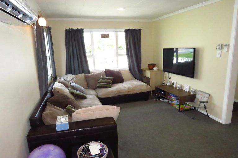 Photo of property in 5 Fonblanque Street, Westport, 7825