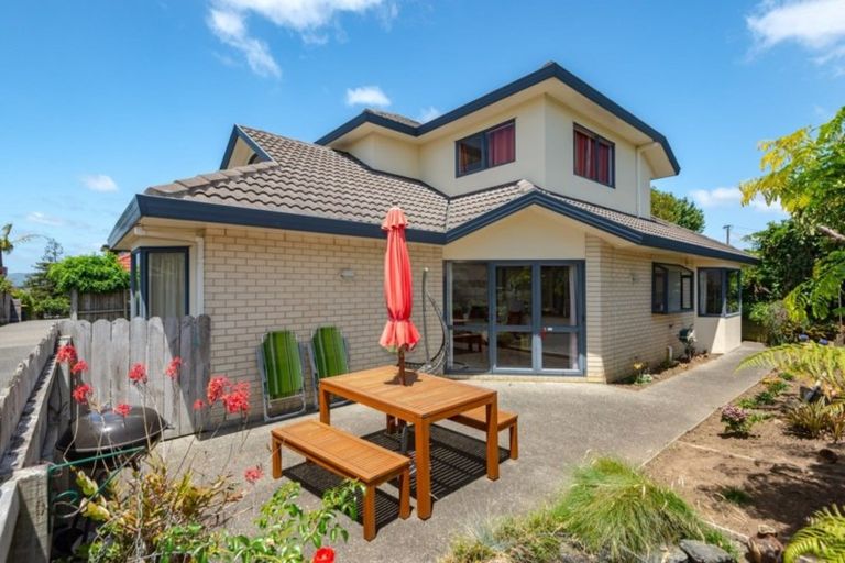 Photo of property in 9 Cockle Road, Cockle Bay, Auckland, 2014
