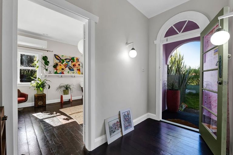 Photo of property in 87 South Road, Manaia, 4612