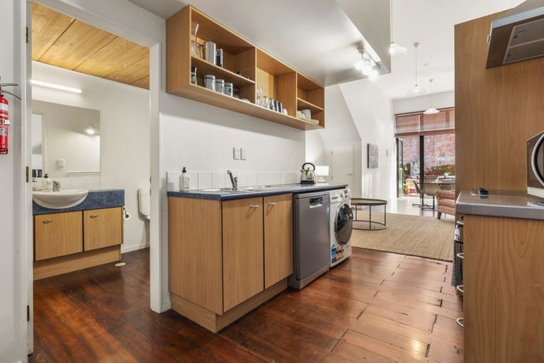 Photo of property in 8/14 Alpha Street, Te Aro, Wellington, 6011