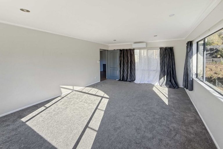 Photo of property in 15 Kawatiri Grove, Wainuiomata, Lower Hutt, 5014