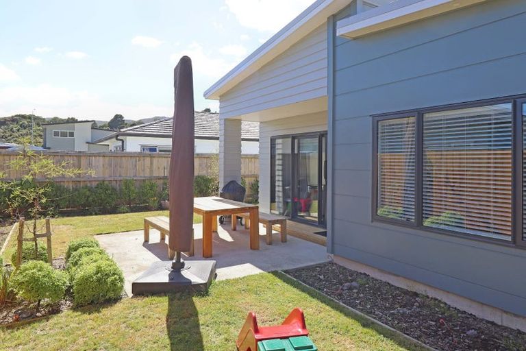Photo of property in 4 Grovedale Square, Wainuiomata, Lower Hutt, 5014