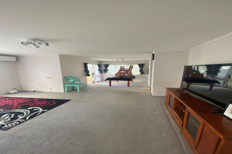 Photo of property in 43 Mcquarrie Avenue, Wattle Downs, Auckland, 2103