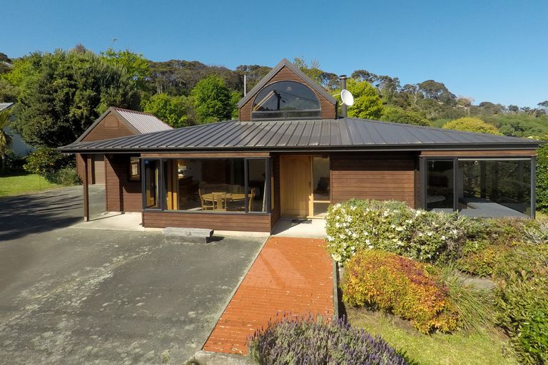 Photo of property in 6 Julius Place, Akaroa, 7520