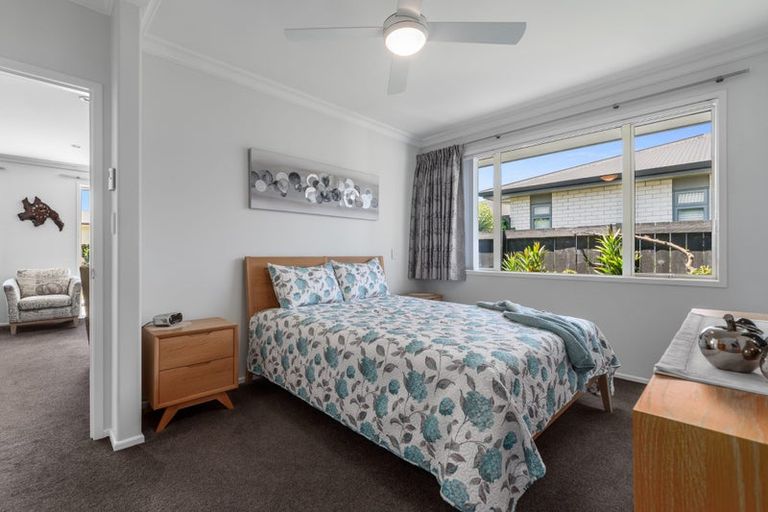 Photo of property in 18 Oakwood Way, Papamoa Beach, Papamoa, 3118