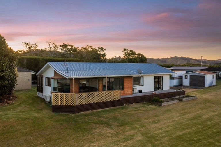 Photo of property in 133a Athenree Road, Athenree, Katikati, 3177