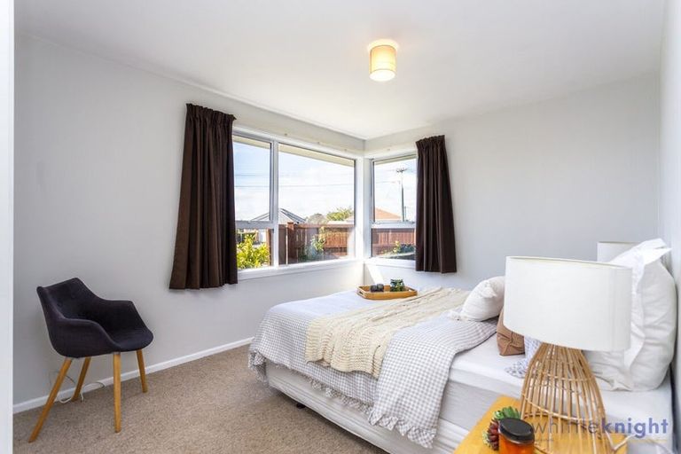 Photo of property in 1 Fulham Street, Islington, Christchurch, 8042