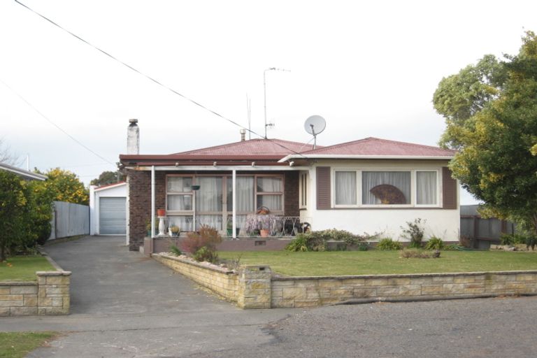 Photo of property in 15 Hurst Avenue, Maraenui, Napier, 4110