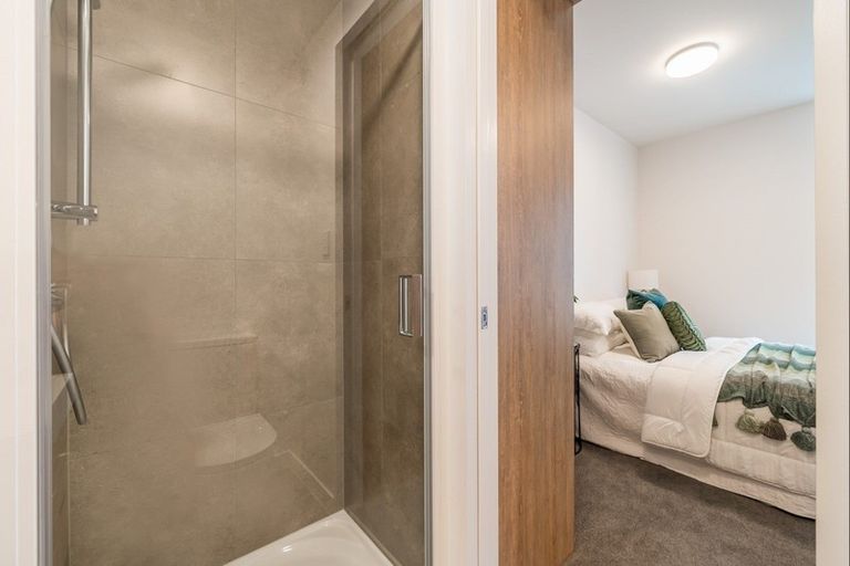 Photo of property in 2/67 Tiketike Way, Brooklyn, Wellington, 6021