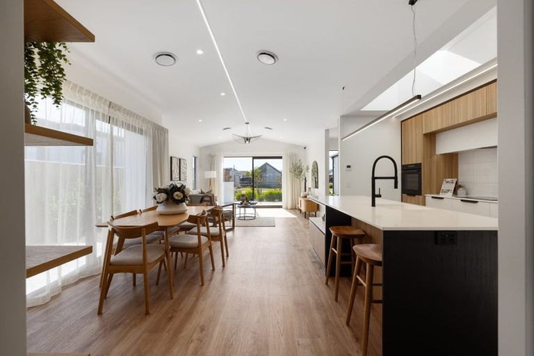 Photo of property in 20 Finstock Way, Rolleston, 7614